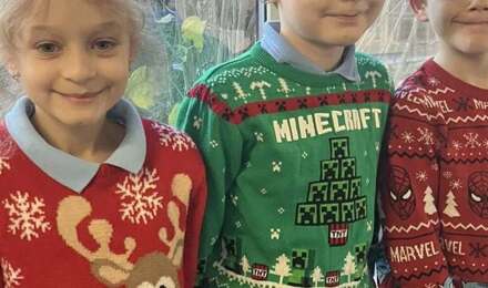 Weyfield christmas jumpers4